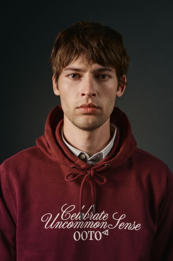 Conjunto de casaco, calças e sweatshirt