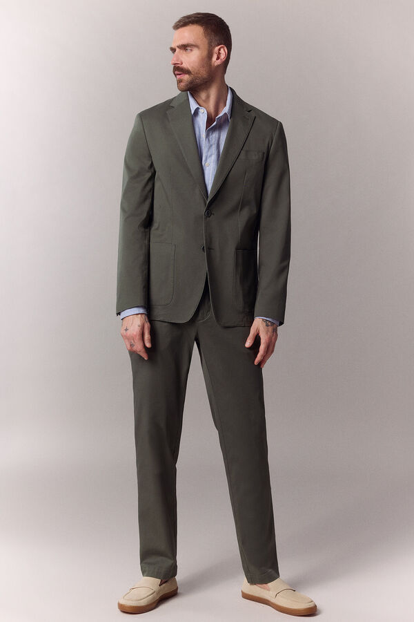 Conjunto de pantal&oacute;n y americana