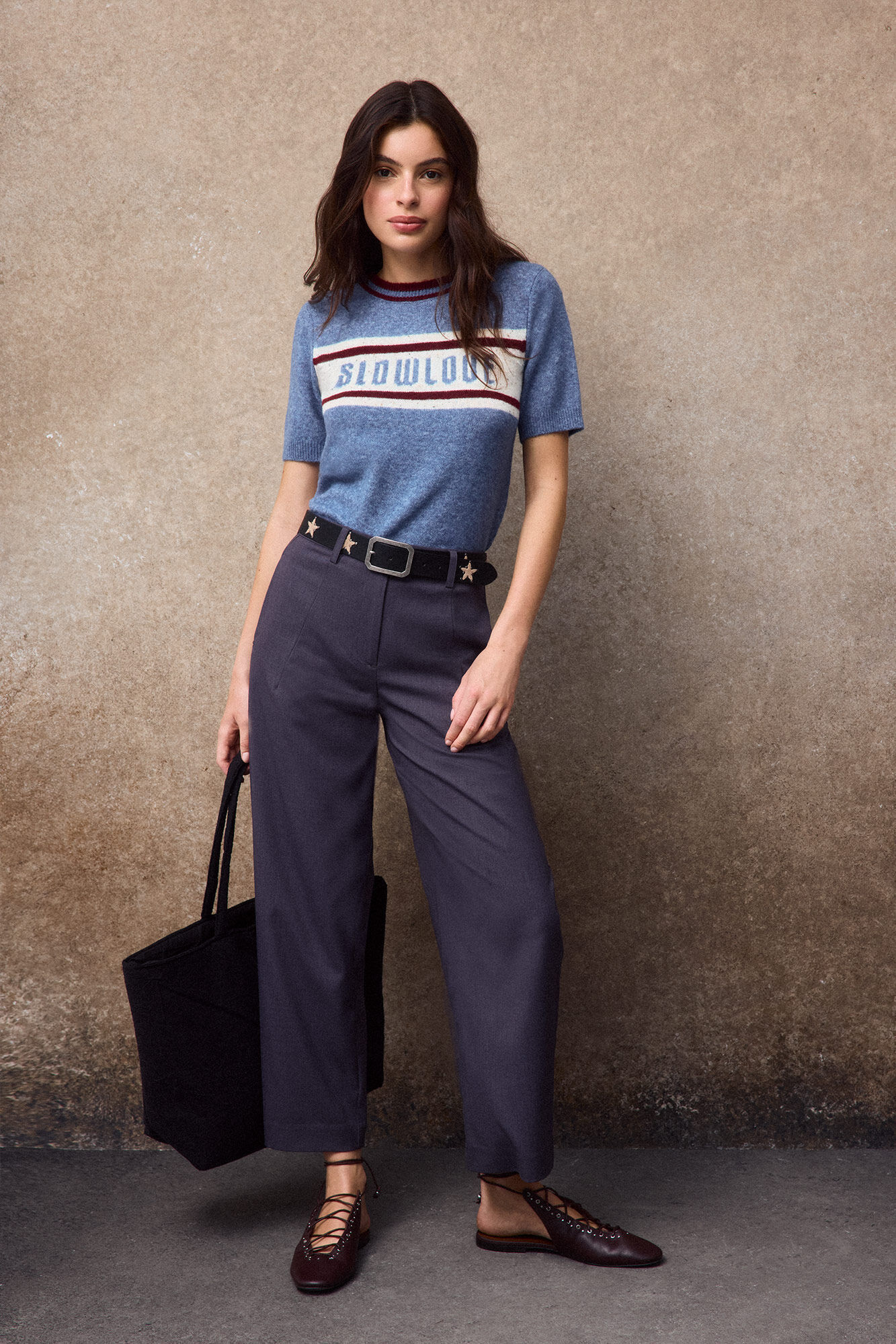 Conjunto de camisola, cal&ccedil;a e cinto