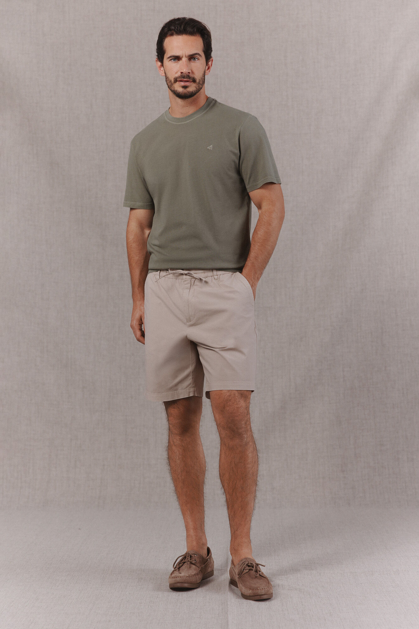 Conjunto de bermuda e t-shirt