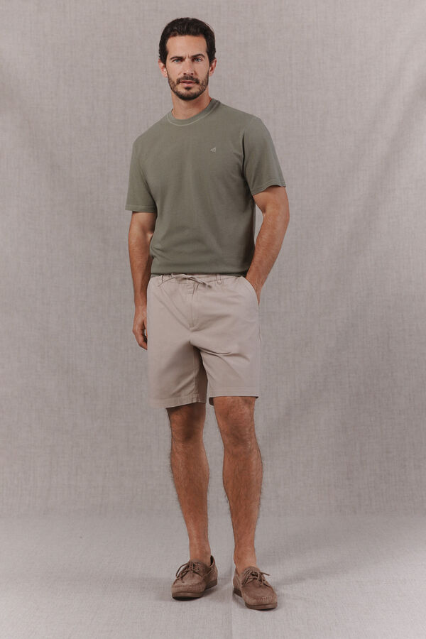 Conjunto de bermuda e t-shirt