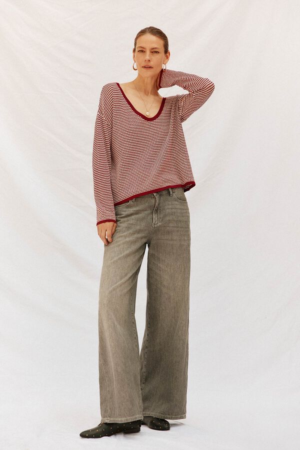 Jeans and sweater set