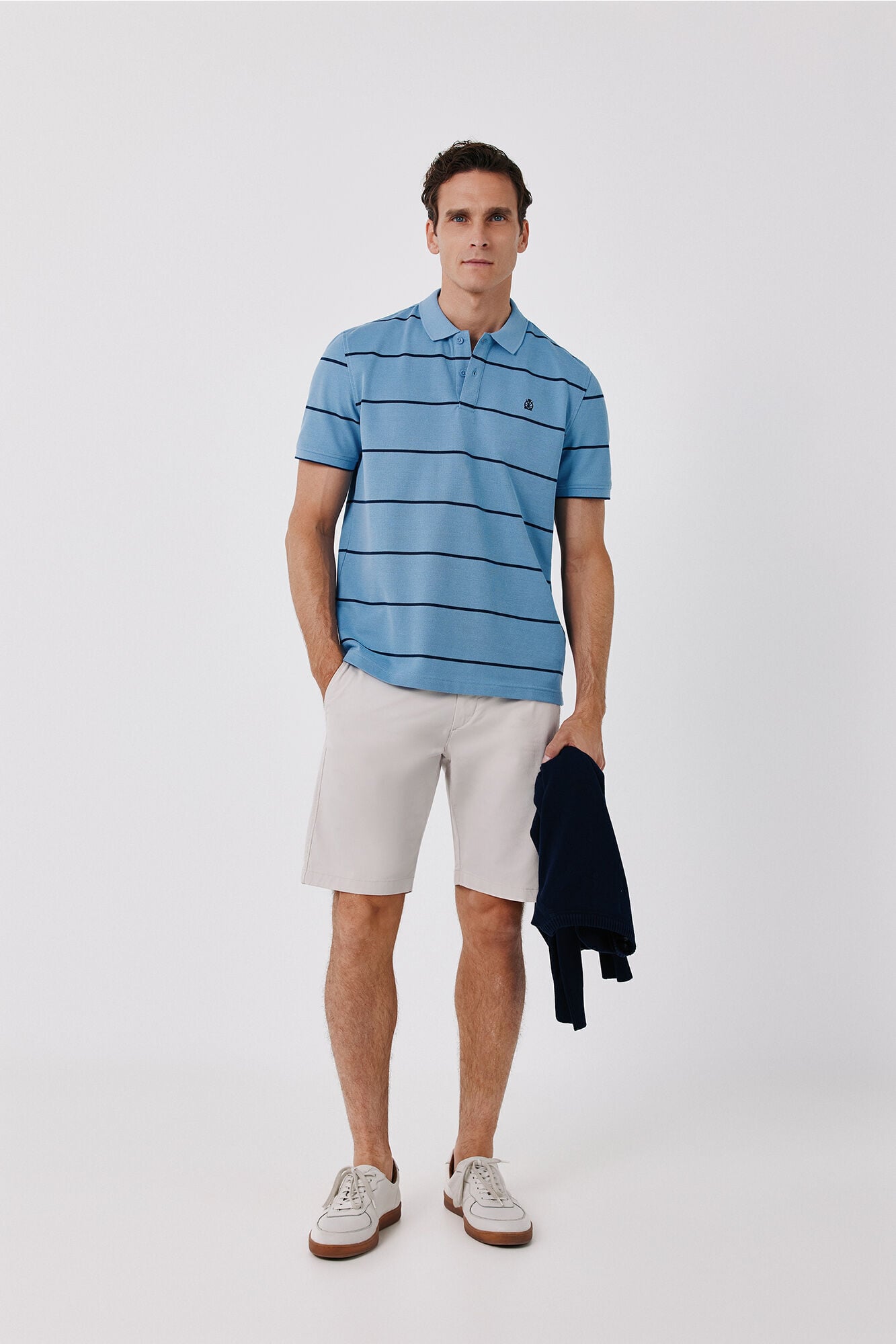 Conjunto de polo e bermuda