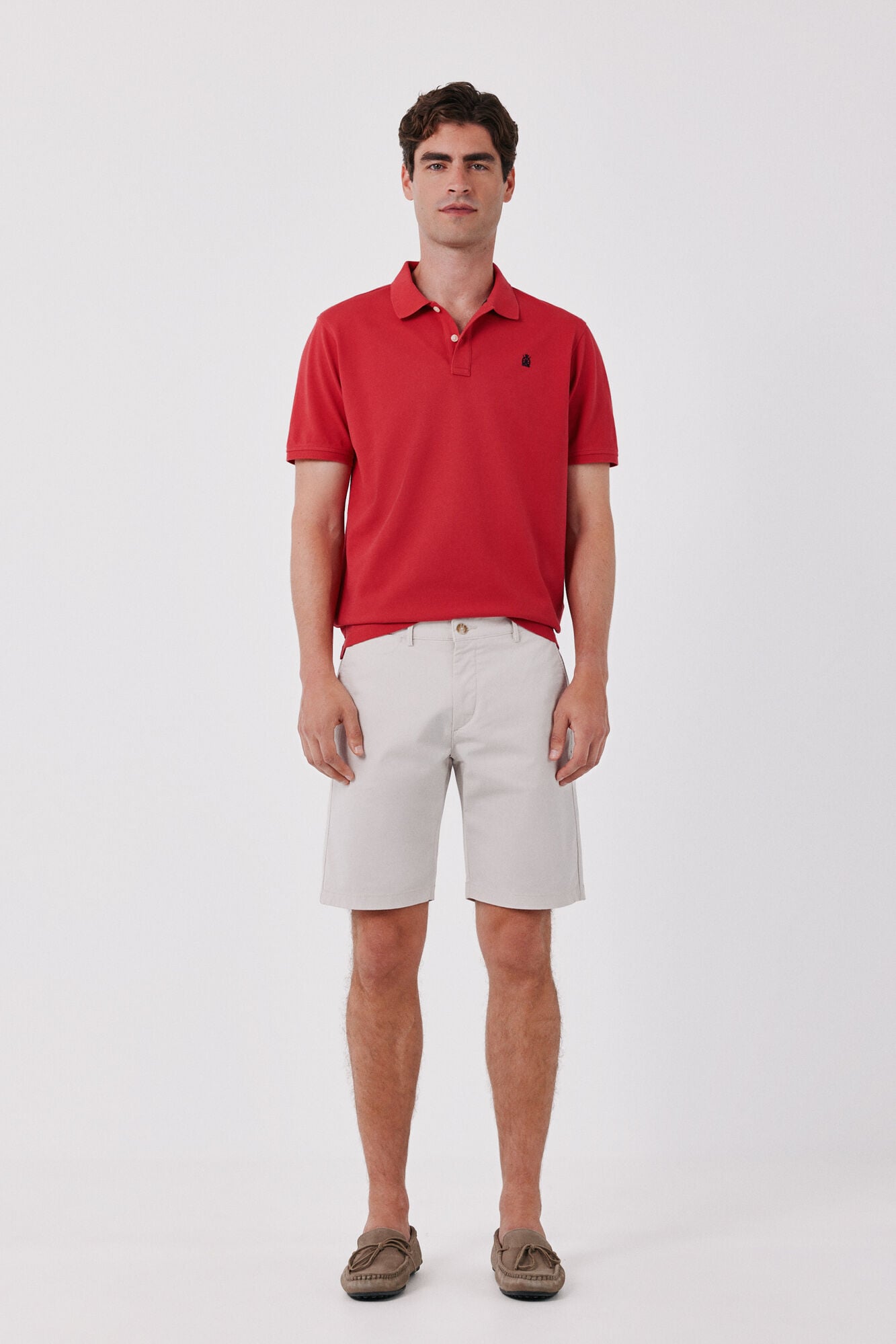 Conjunto de bermuda e polo