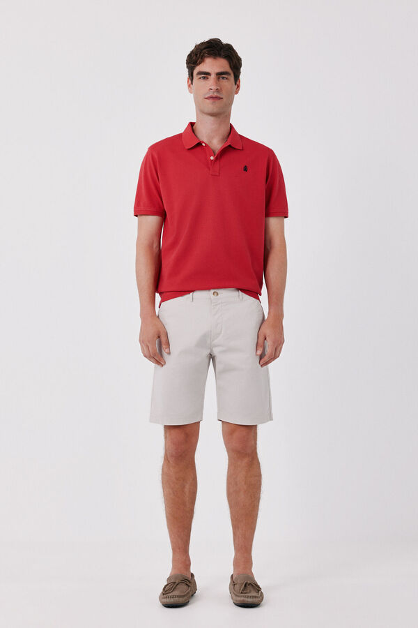 Conjunto de bermuda e polo