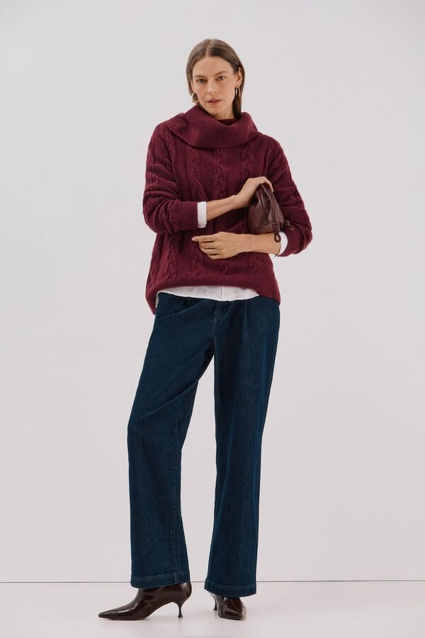 Sweater and jeans set