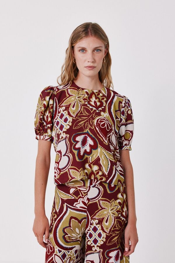 Trousers and blouse set