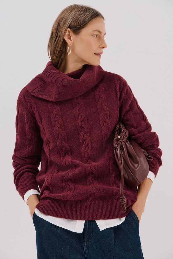 Sweater and jeans set