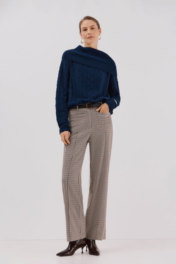 Pants, belt and sweater set