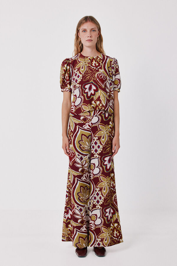 Trousers and blouse set