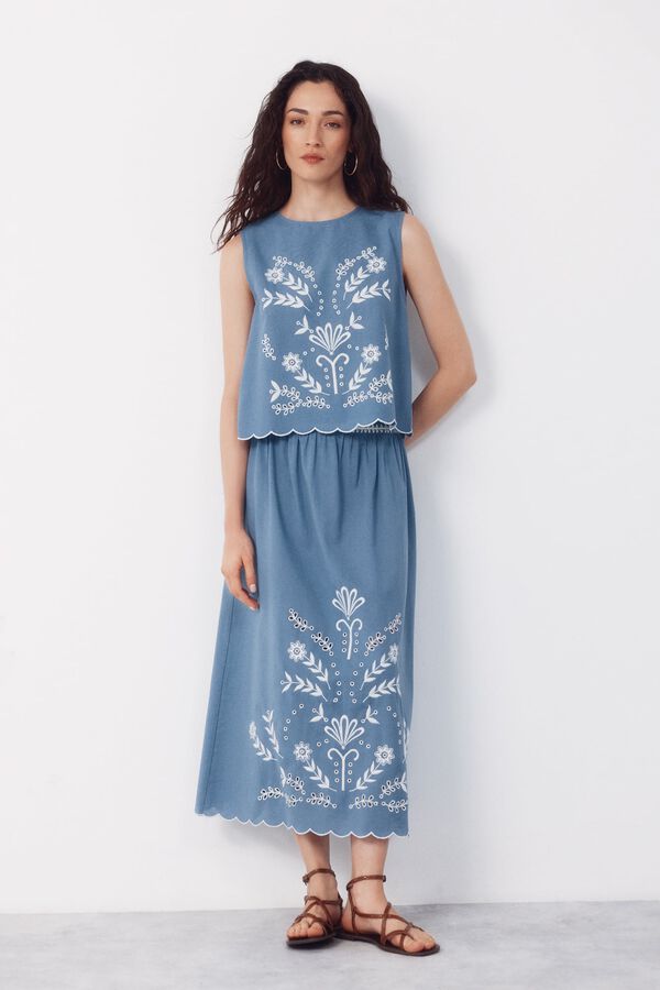 Top and trousers set