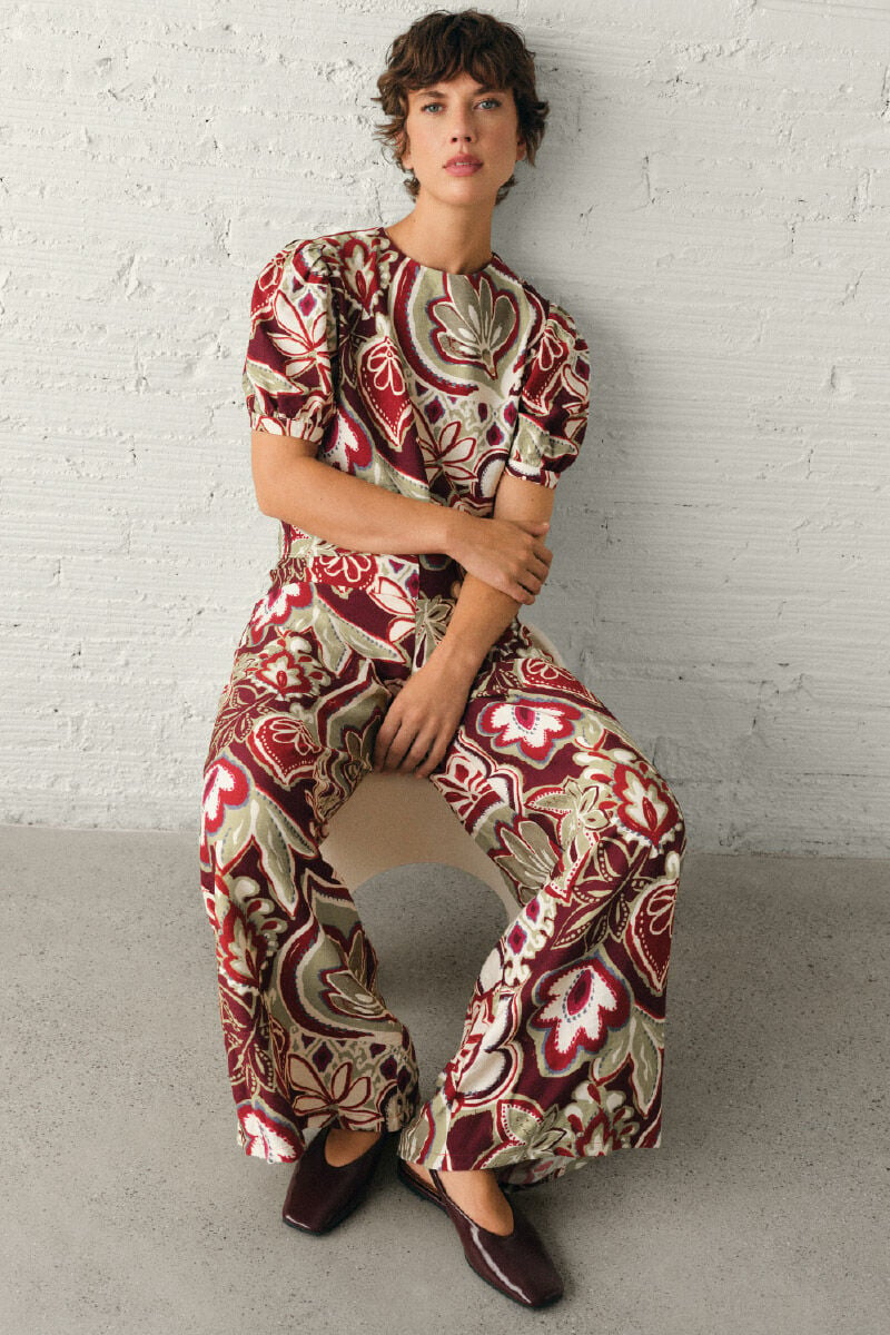 Trousers and blouse set