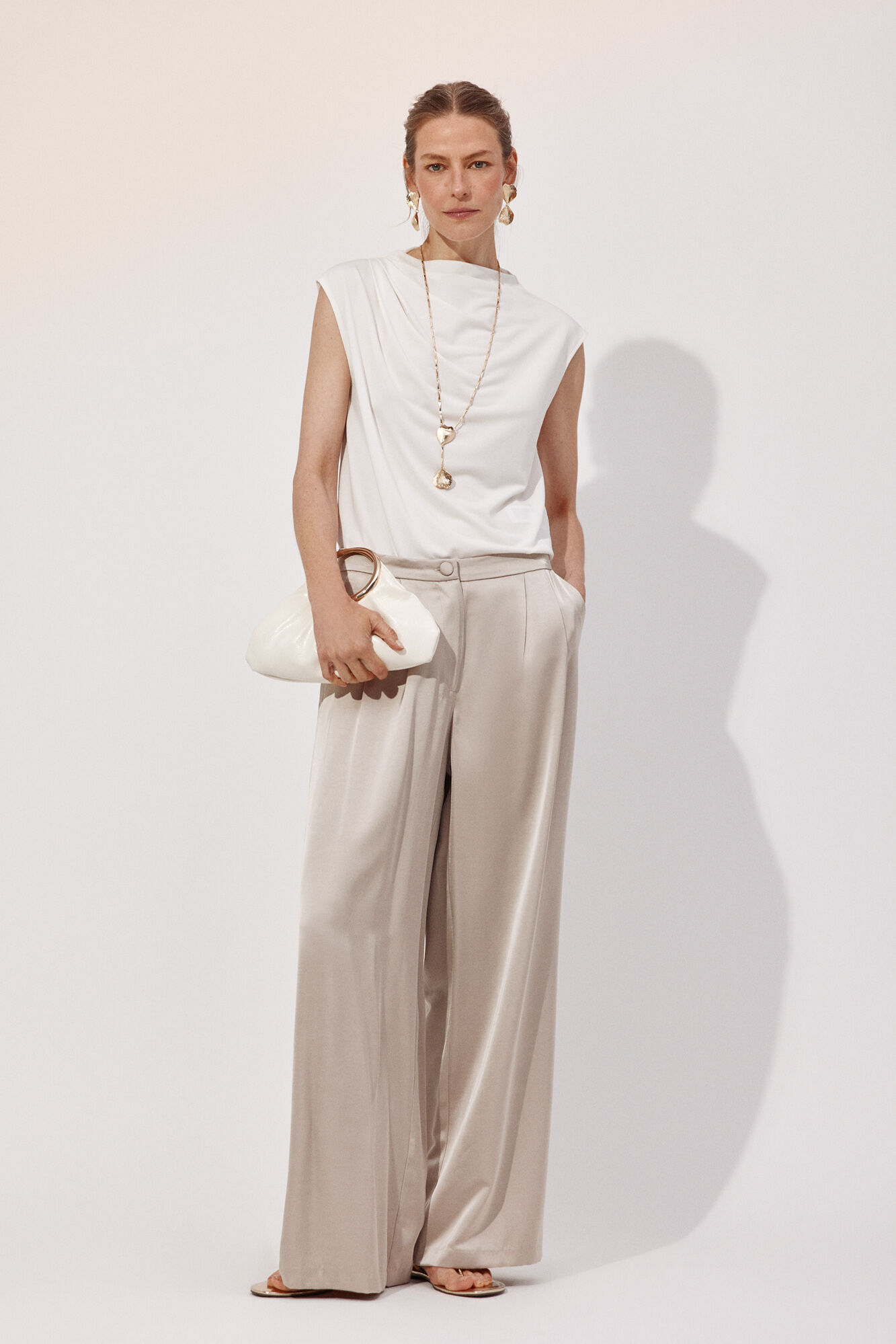 Top, pleats and ring set