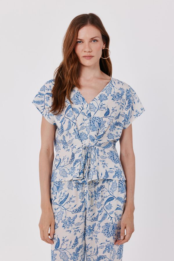 Blouse and trousers set