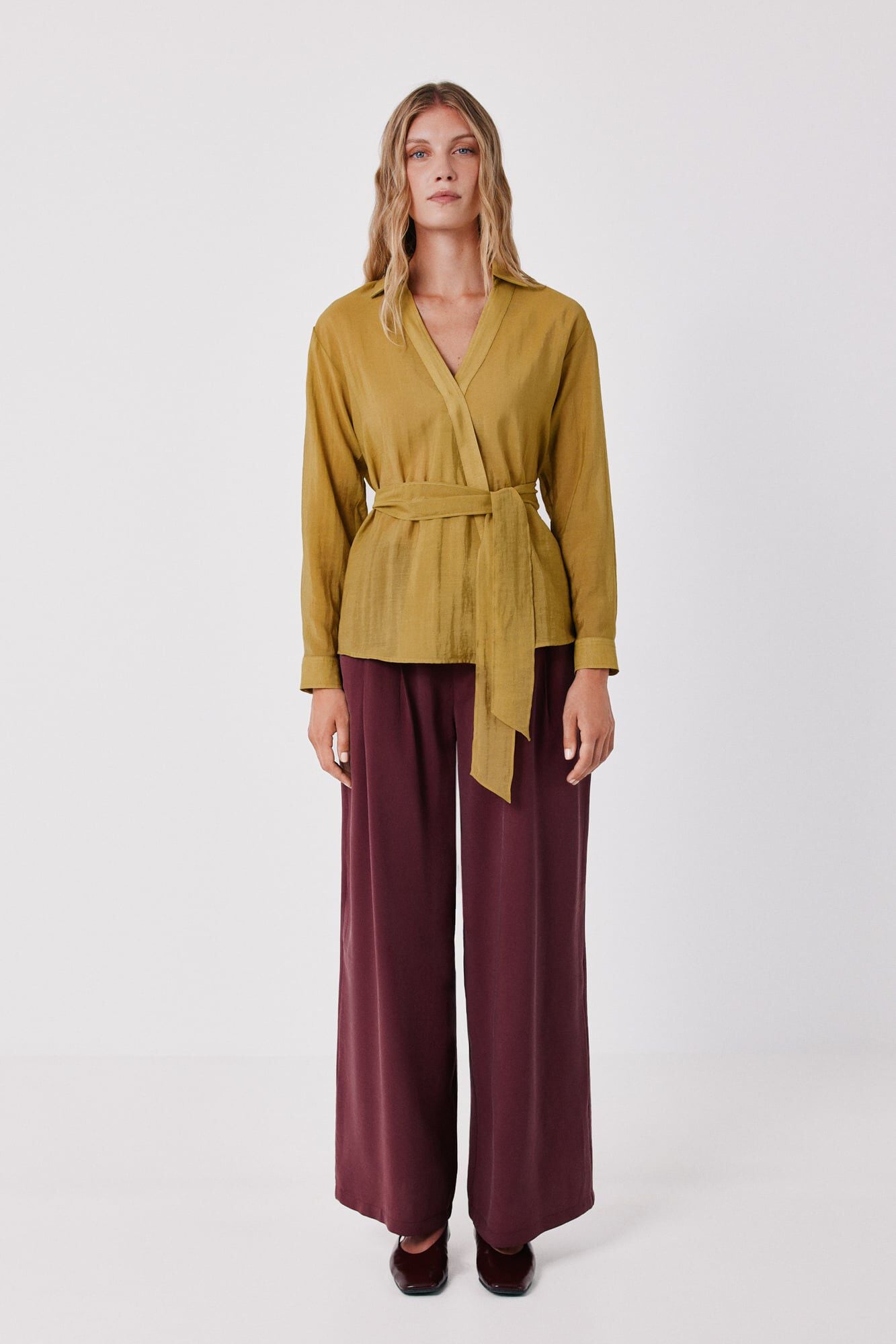 Trousers and blouse set