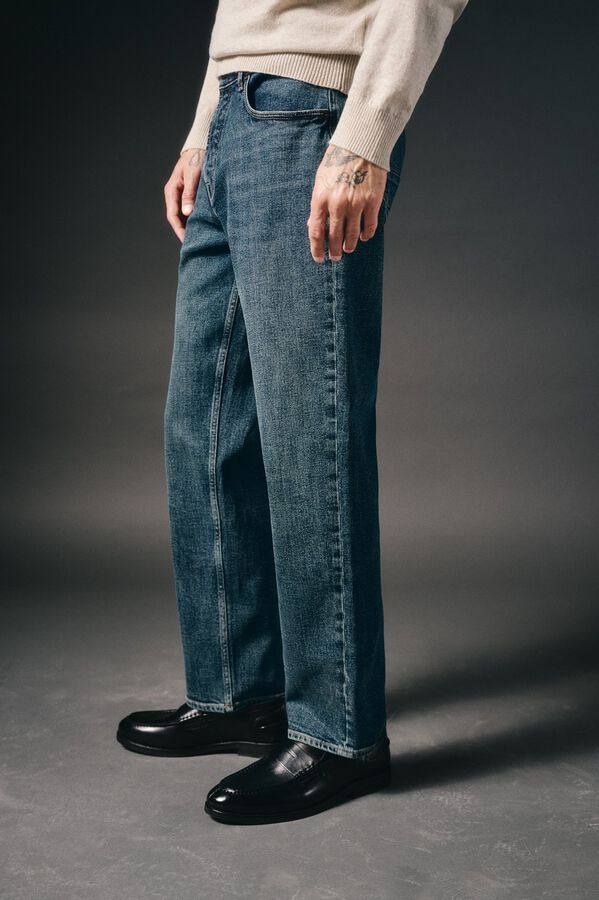 Conjunto de jeans e sobrecamisa