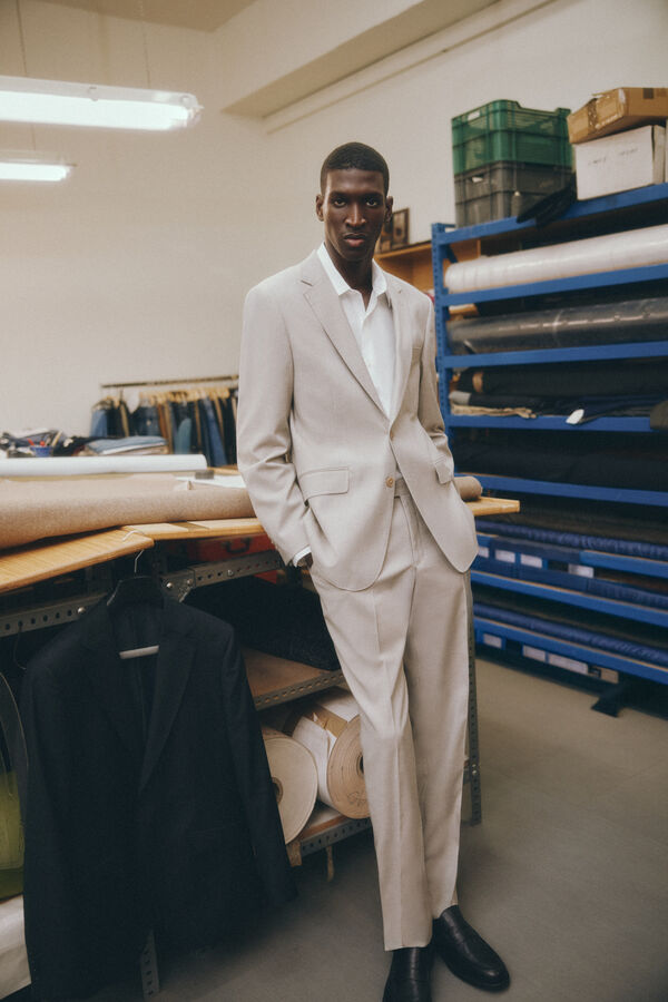 Fato completo com casaco e cal&ccedil;as