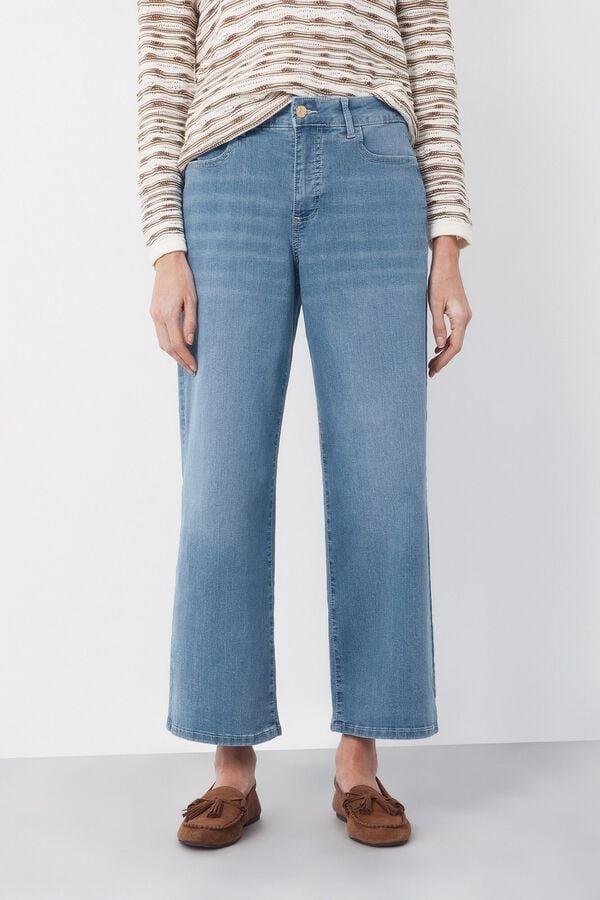 Jeans, knot and shirt set