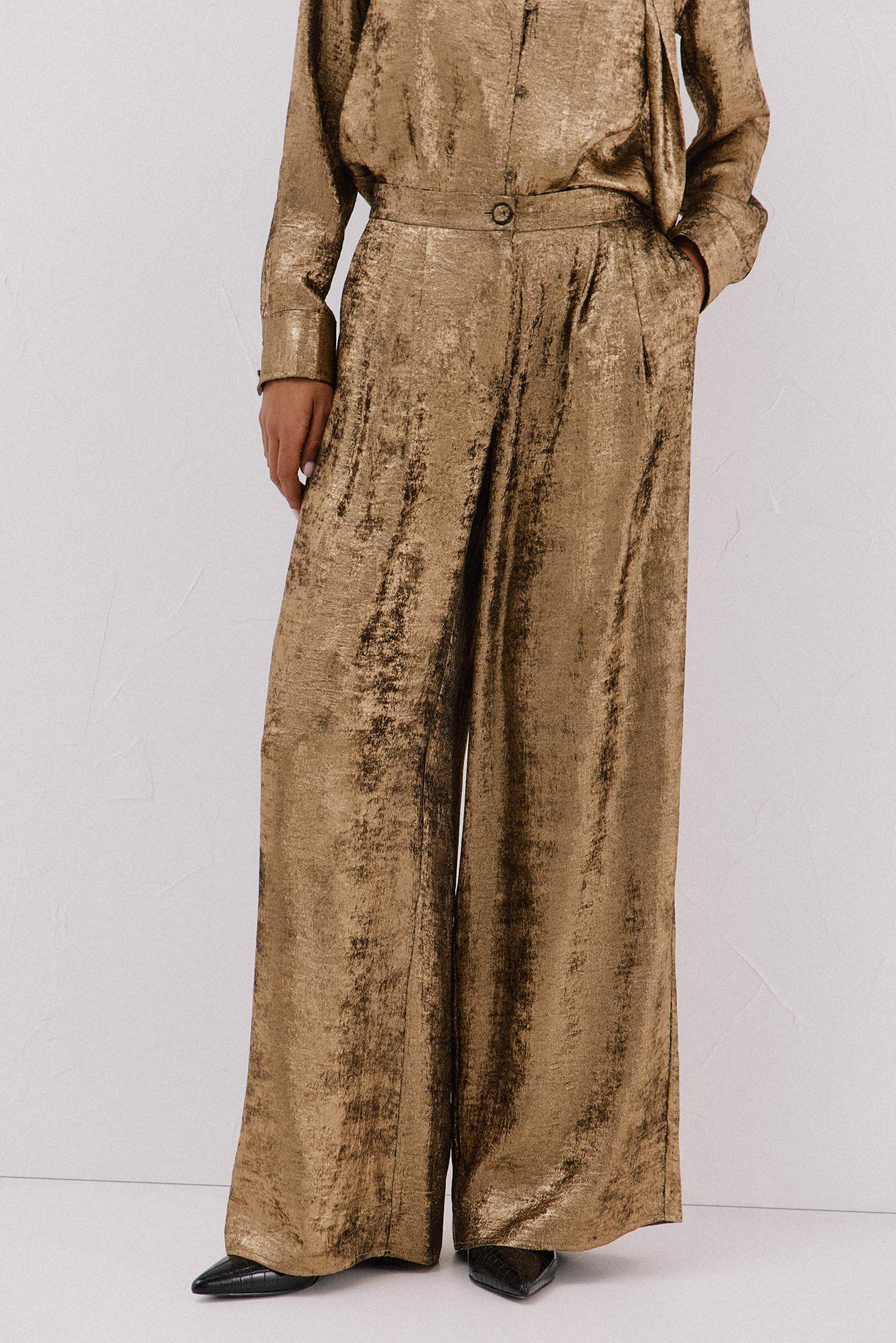 Conjunto de pantal&oacute;n y blusa