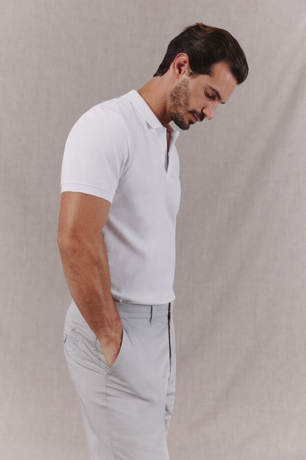 Conjunto de bermuda e polo