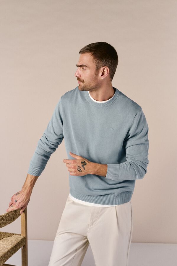 Conjunto de jersey y chino