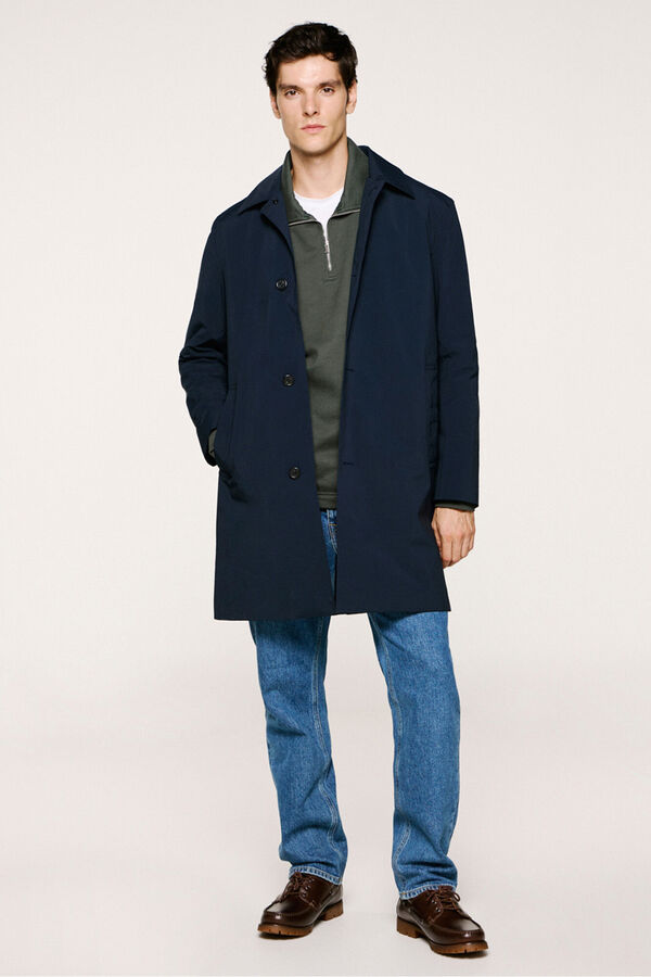 Conjunto de camisola e sobretudo