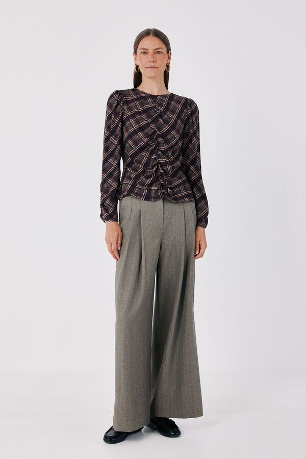 Trousers and blouse set