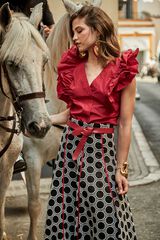 Conjunto de saia e camisa