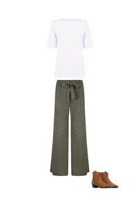 Trousers, t-shirt and boot set