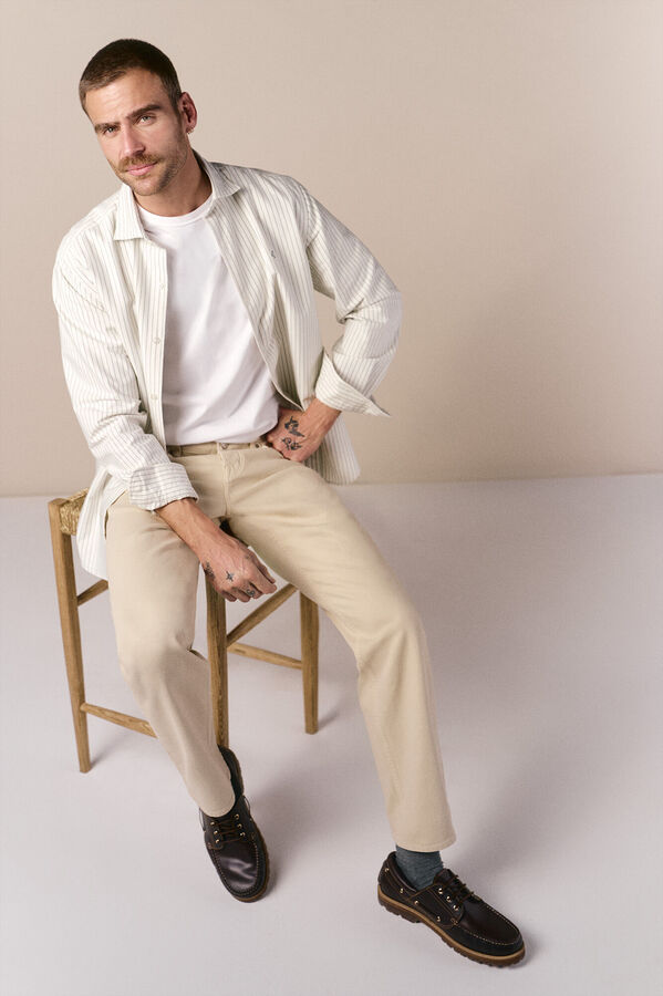 Conjunto de jeans e camisa