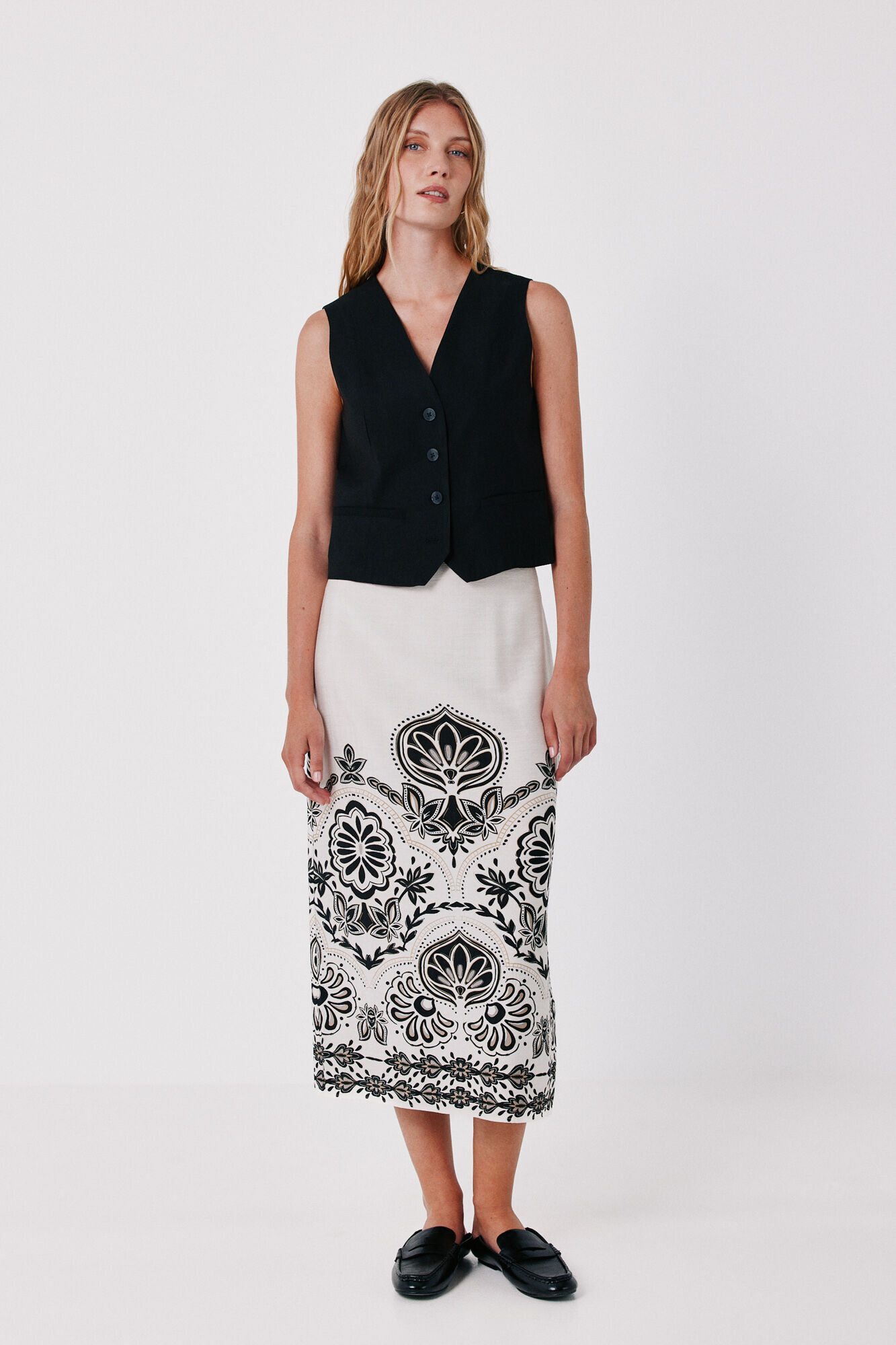 Skirt and gilet set