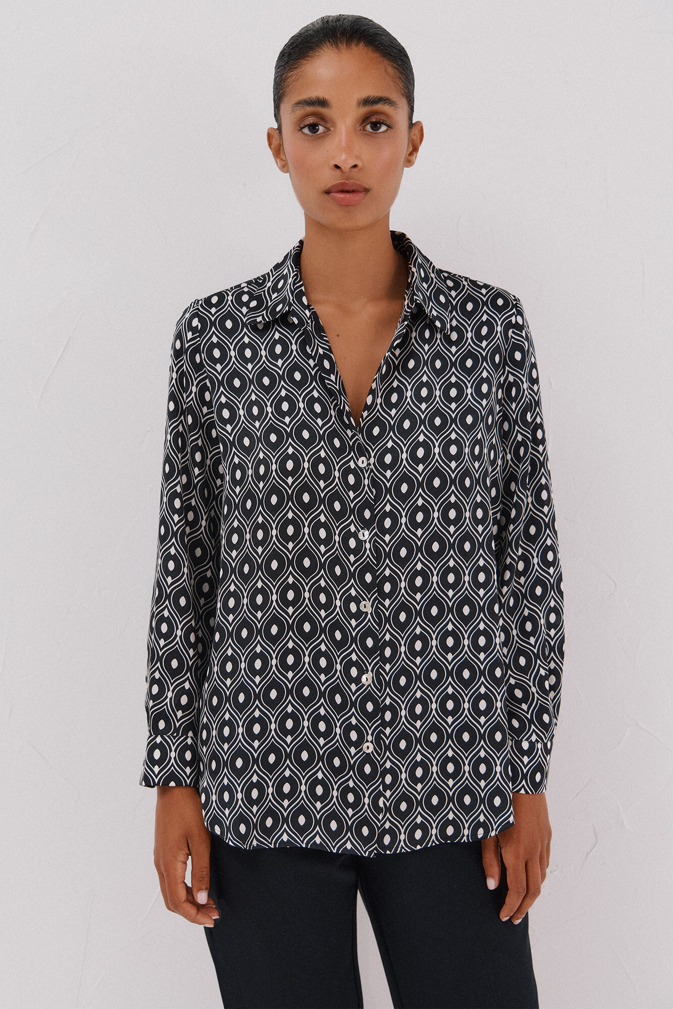 Conjunto de pantal&oacute;n y camisa