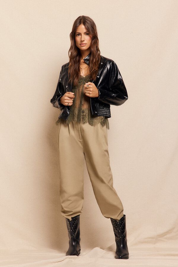 Conjunto de finges, bota, jersey y pantalón