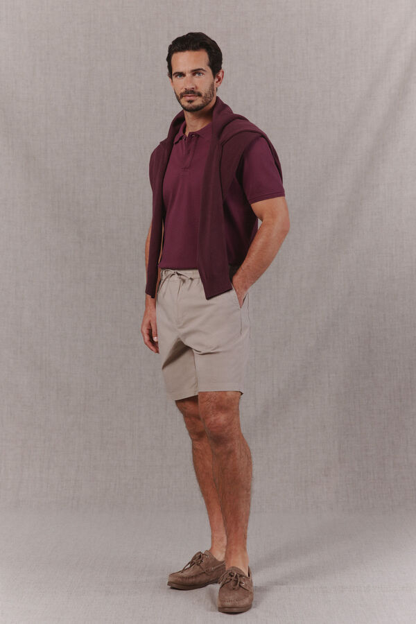 Conjunto de bermuda e polo