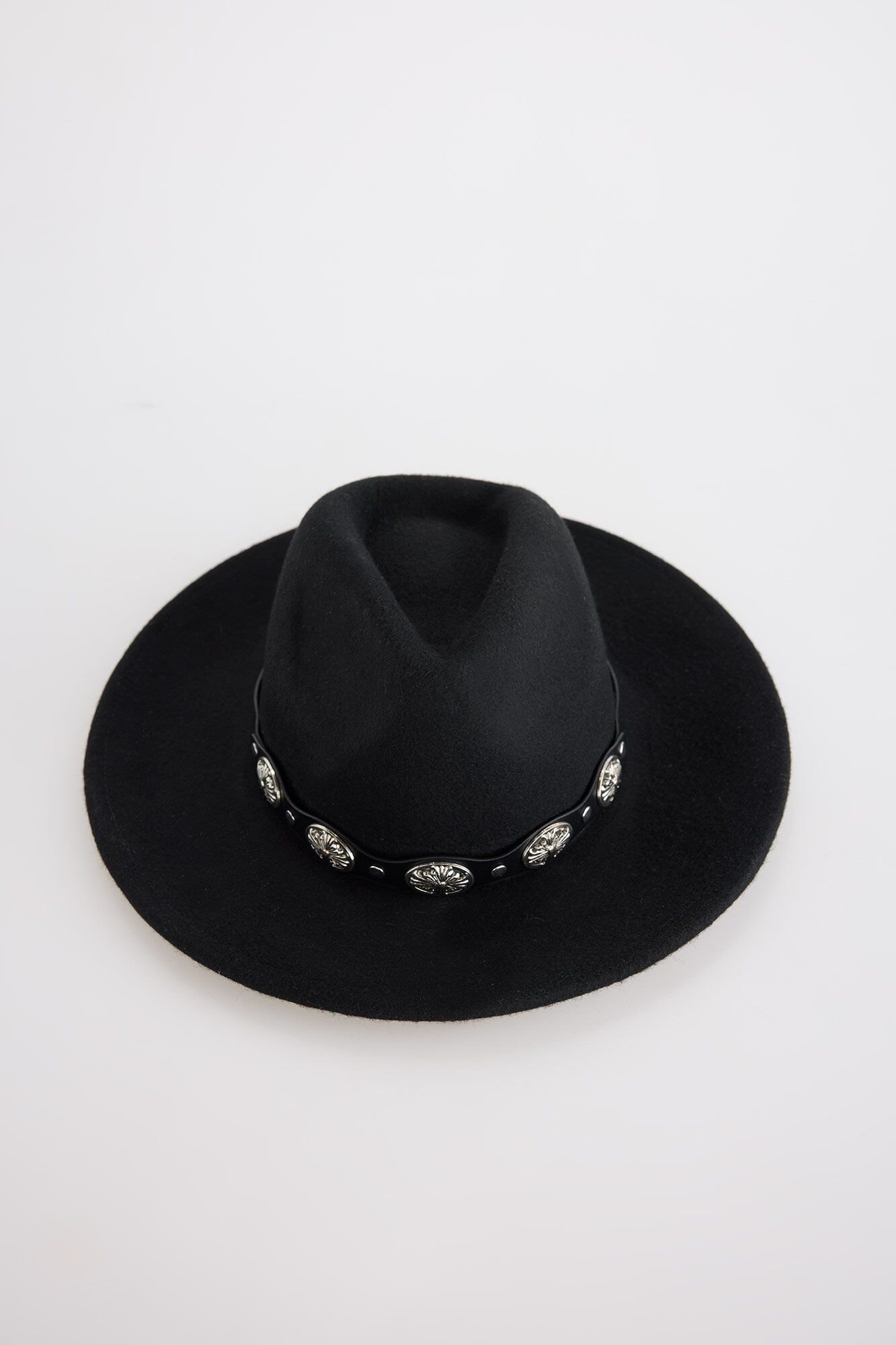 Conjunto de sombrero y vestido