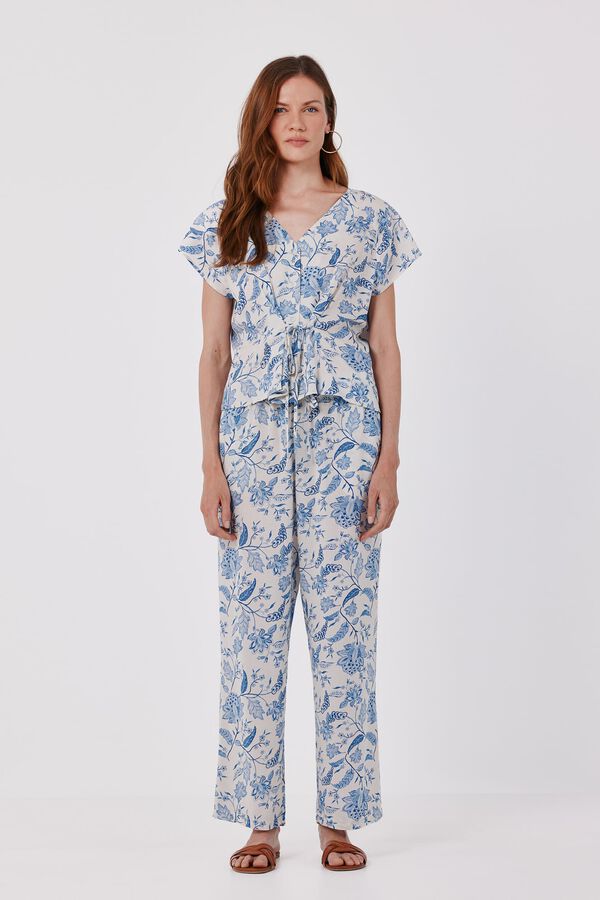Blouse and trousers set