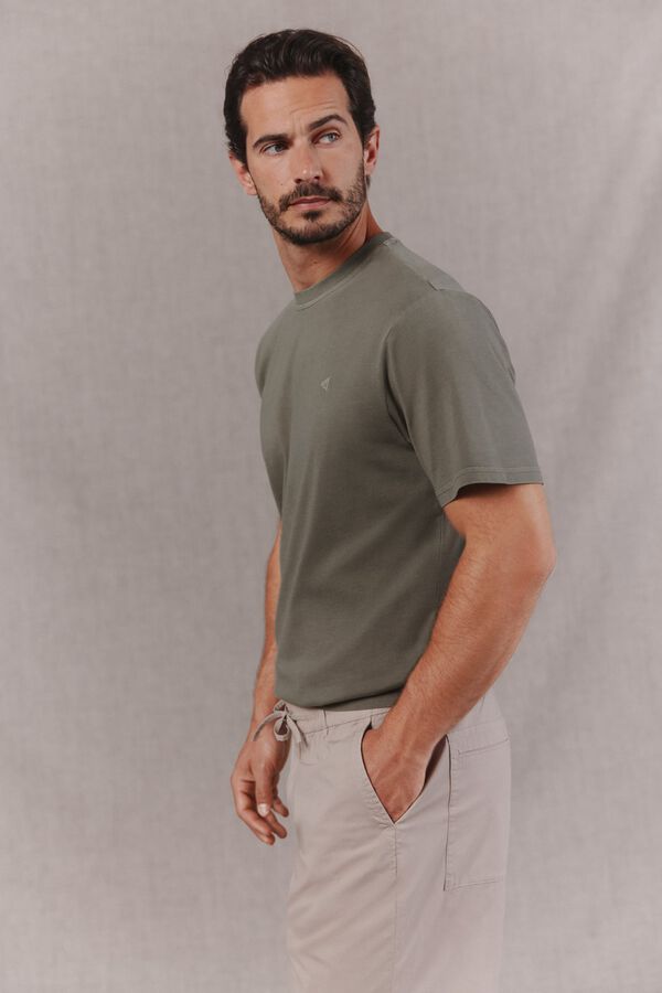 Conjunto de bermuda e t-shirt