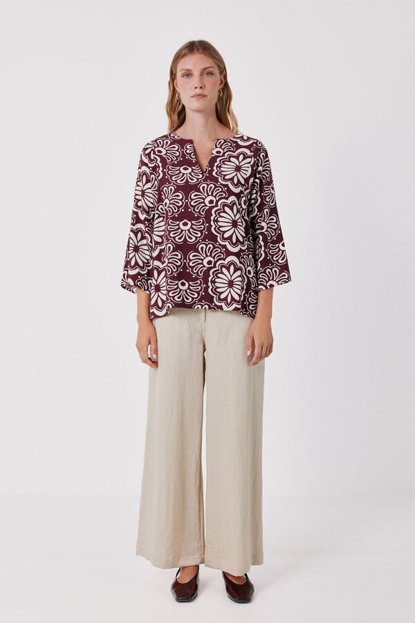Conjunto de cal&ccedil;a e blusa