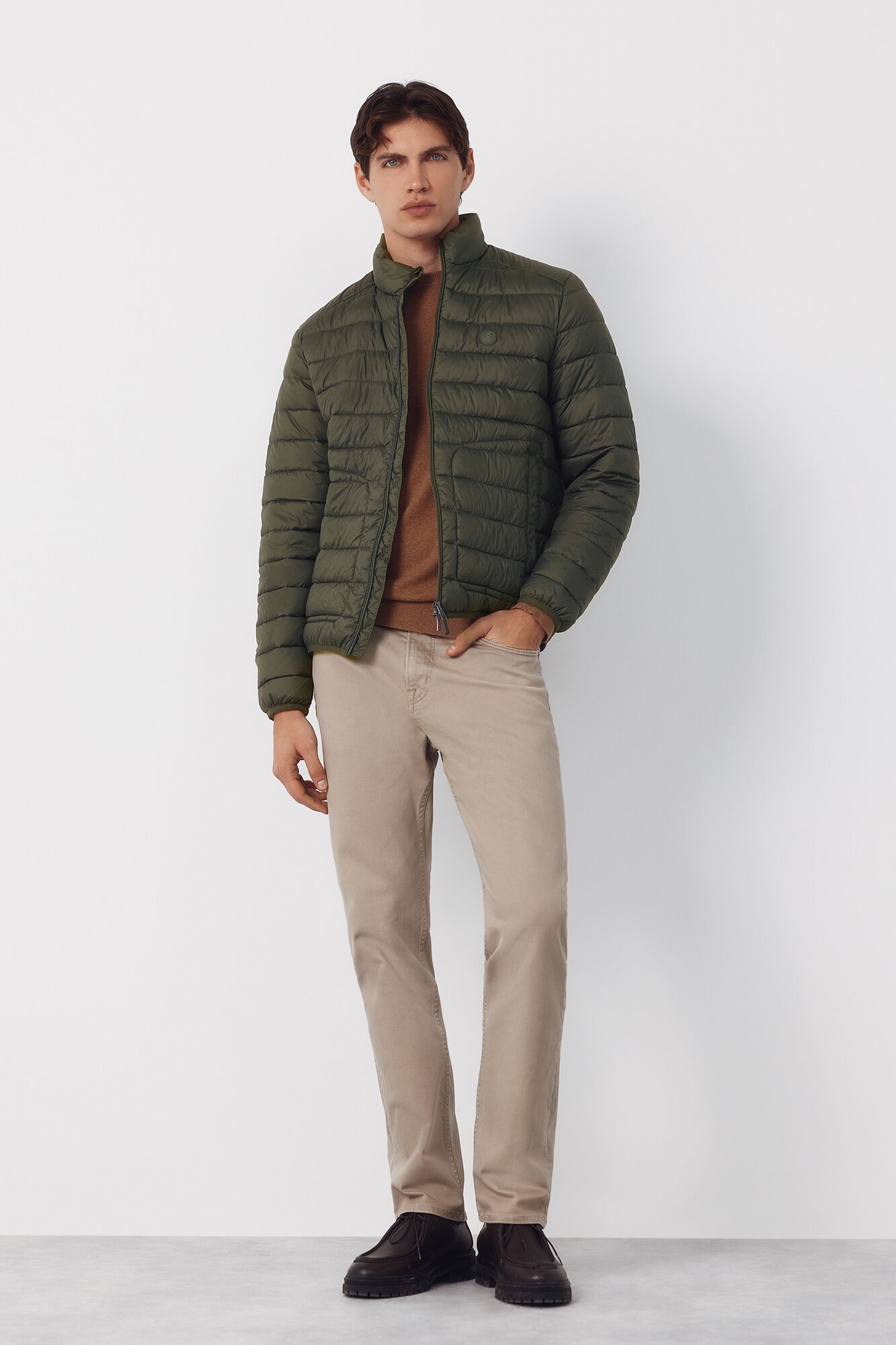 Jacket and trousers set
