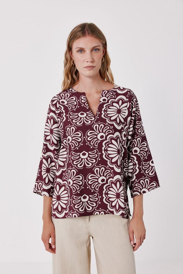 Conjunto de cal&ccedil;a e blusa