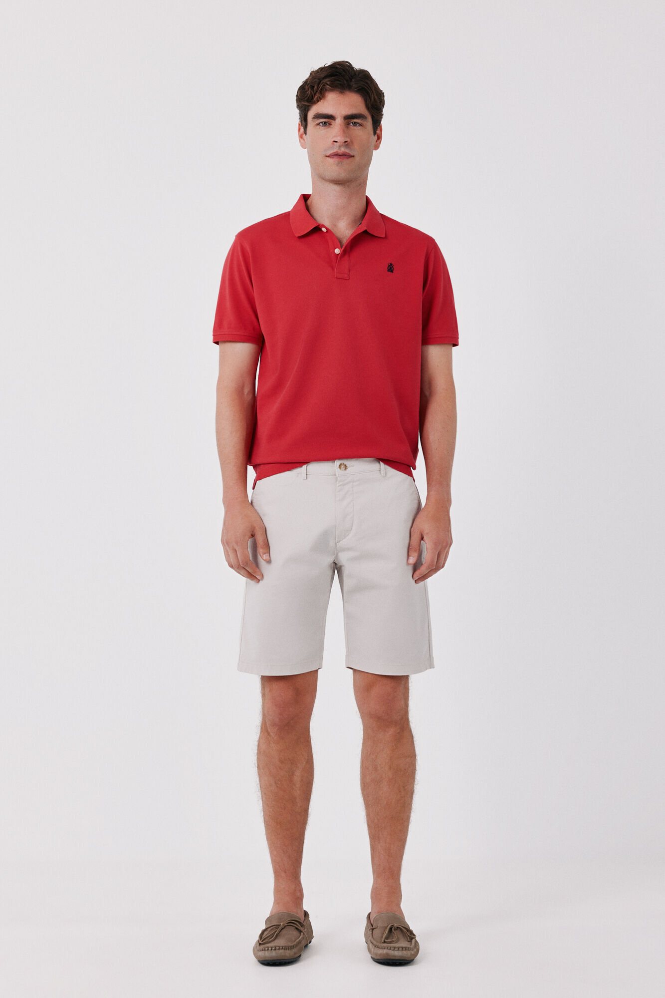Conjunto de bermuda e polo