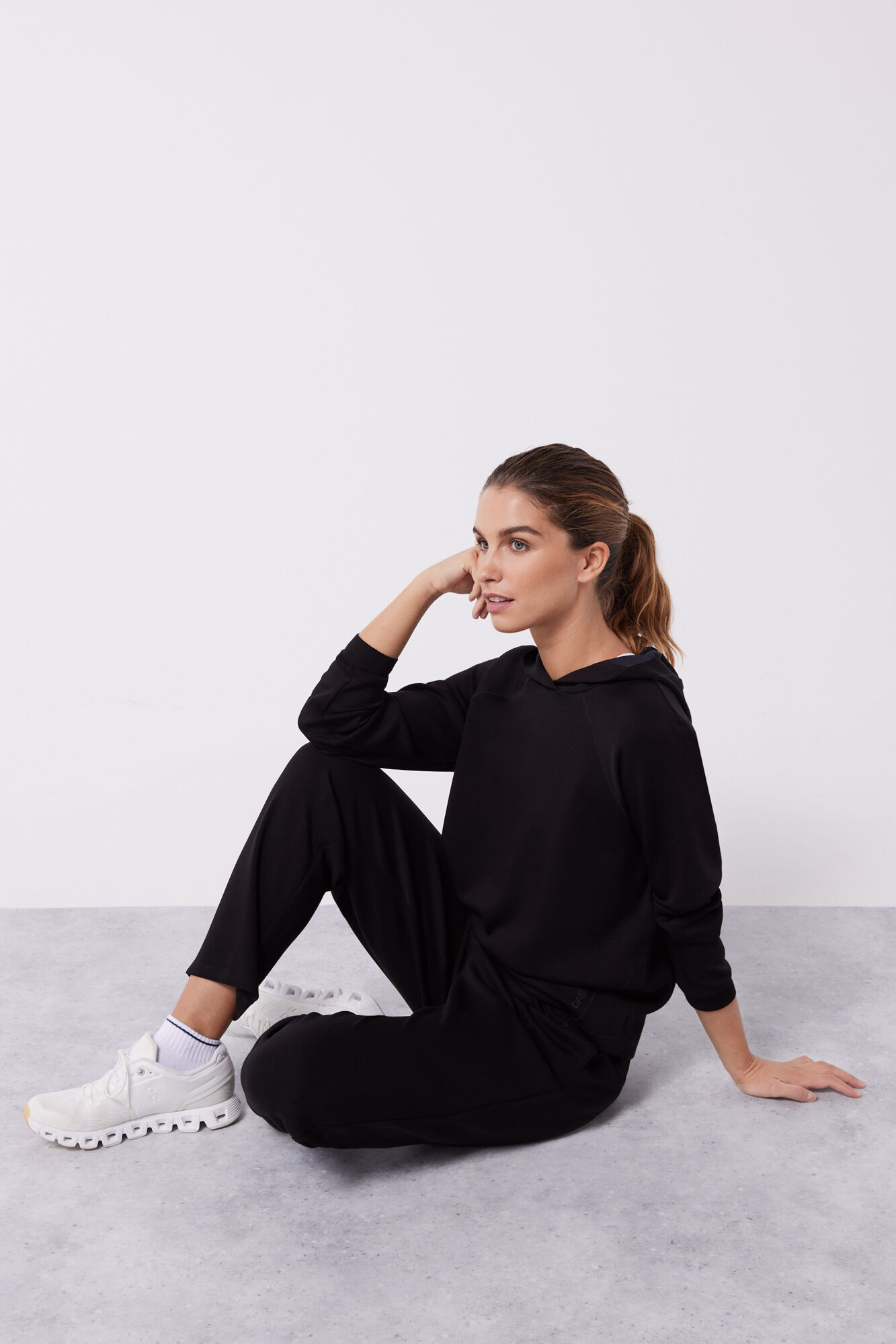 Conjunto de sudadera y pantal n Dash and Stars ropa deportiva