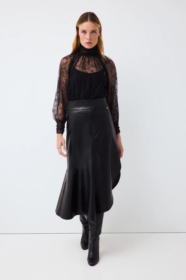 Skirt and blouse set