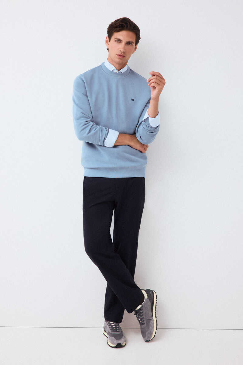 Conjunto de sudadera y pantal&oacute;n