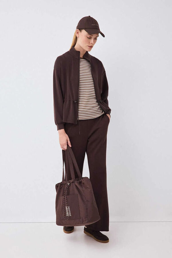Sweatshirt and trousers set