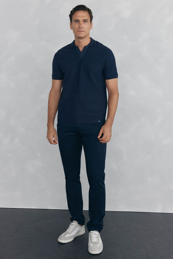 Conjunto de polo y pantalón