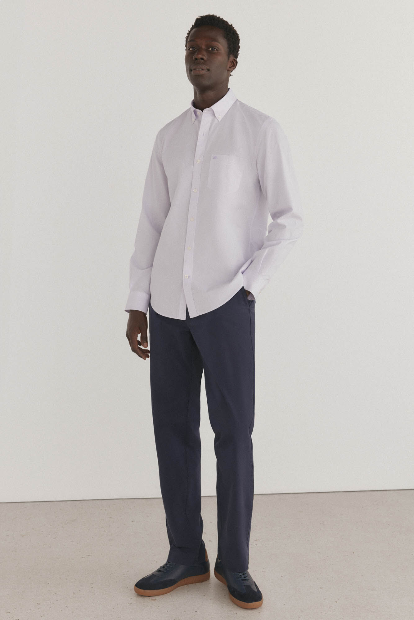 Conjunto de pantal&oacute;n y camisa