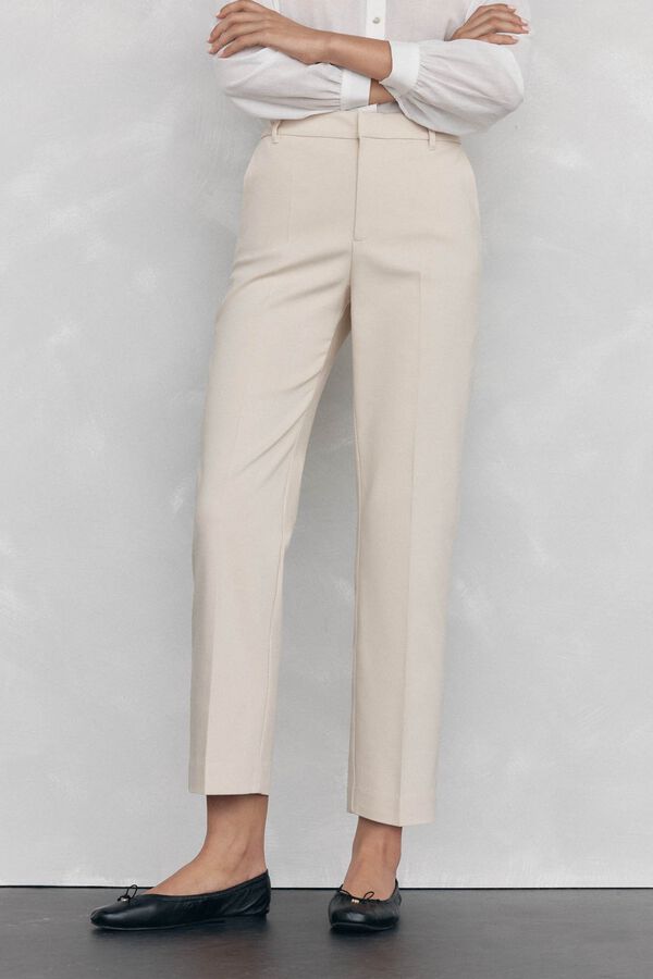 Conjunto de pantalones y blusa