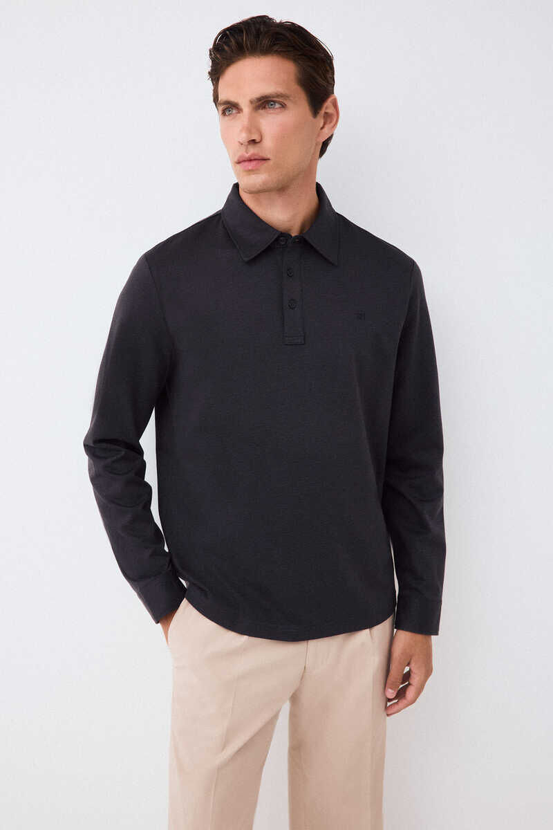 Conjunto de cal&ccedil;as e polo