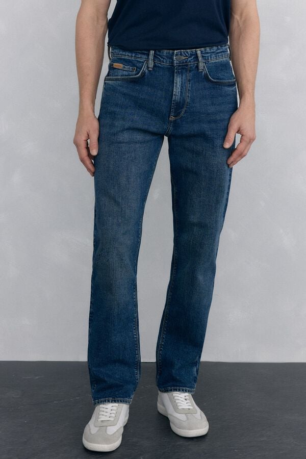 Jeans and sweatshirt set